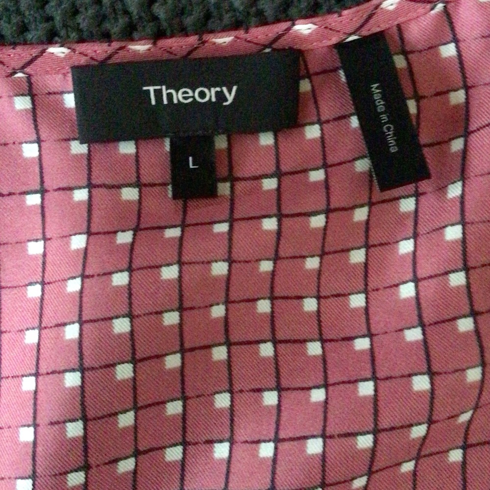 Theory
Racer Silk Tank, Large - Picture 6 of 7